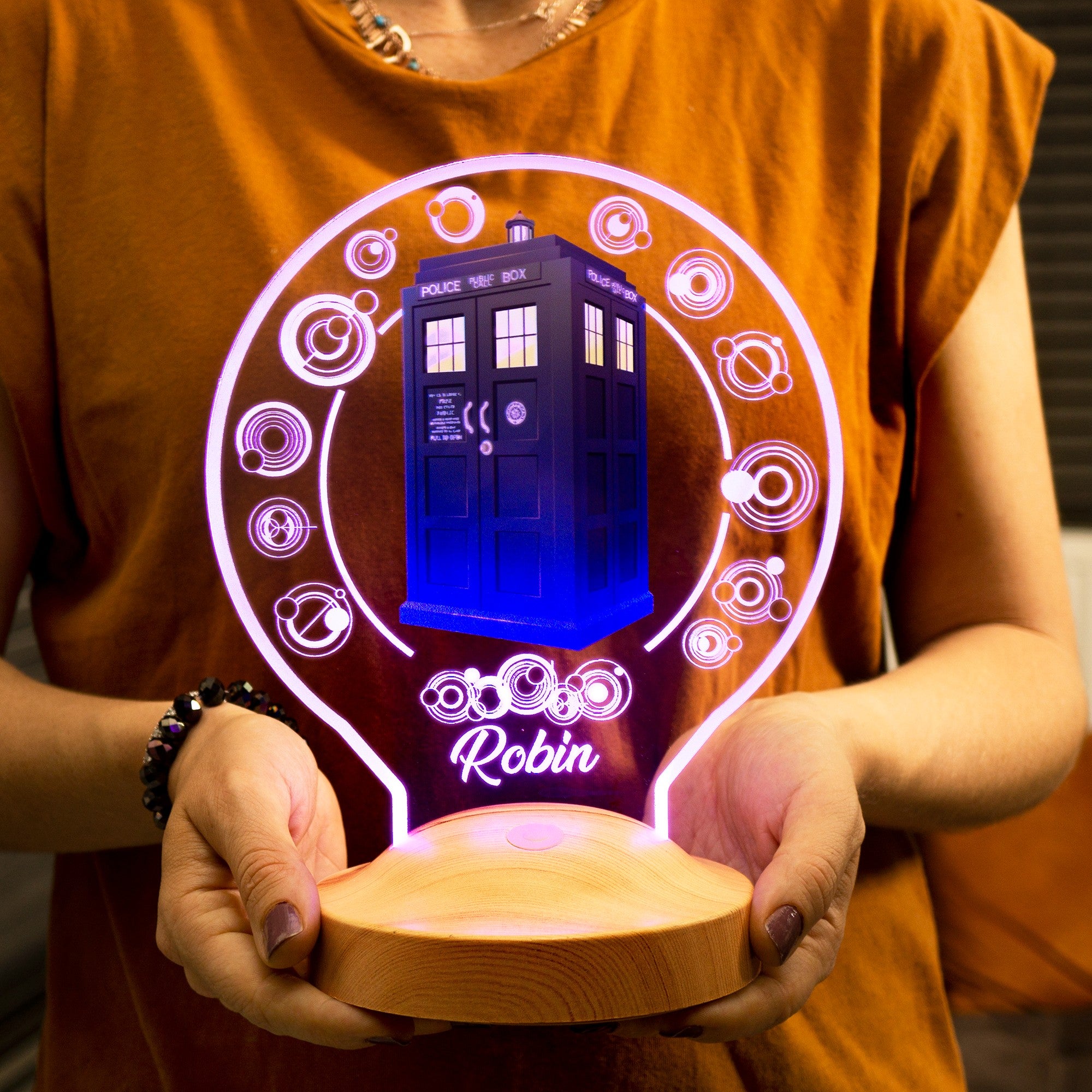 DR WHO TARDIS PERSONALISIERTE 3D LAMPE MIT WUNSCHNAME