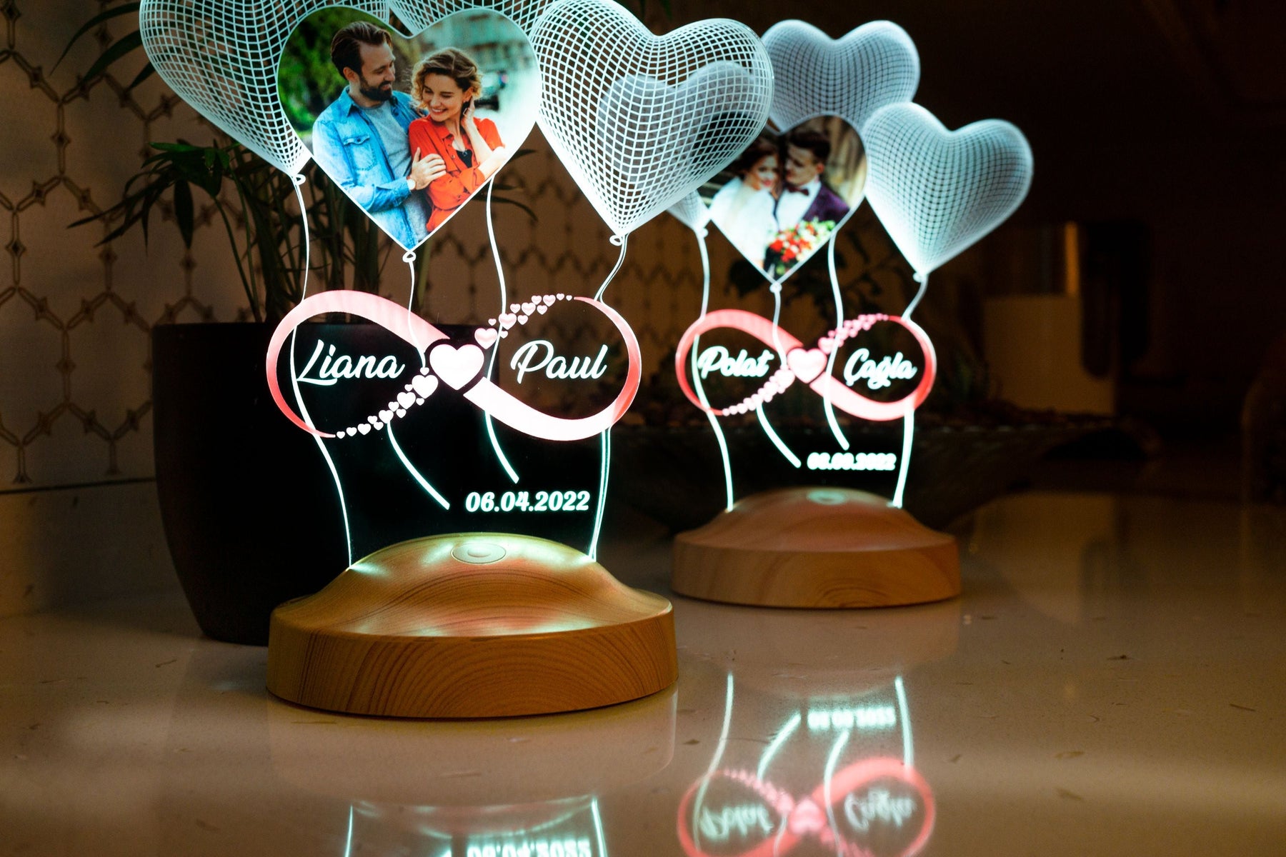 Foto Lampe „Unendliche Liebe“ – mit eigenem Bild, Namen & Datum