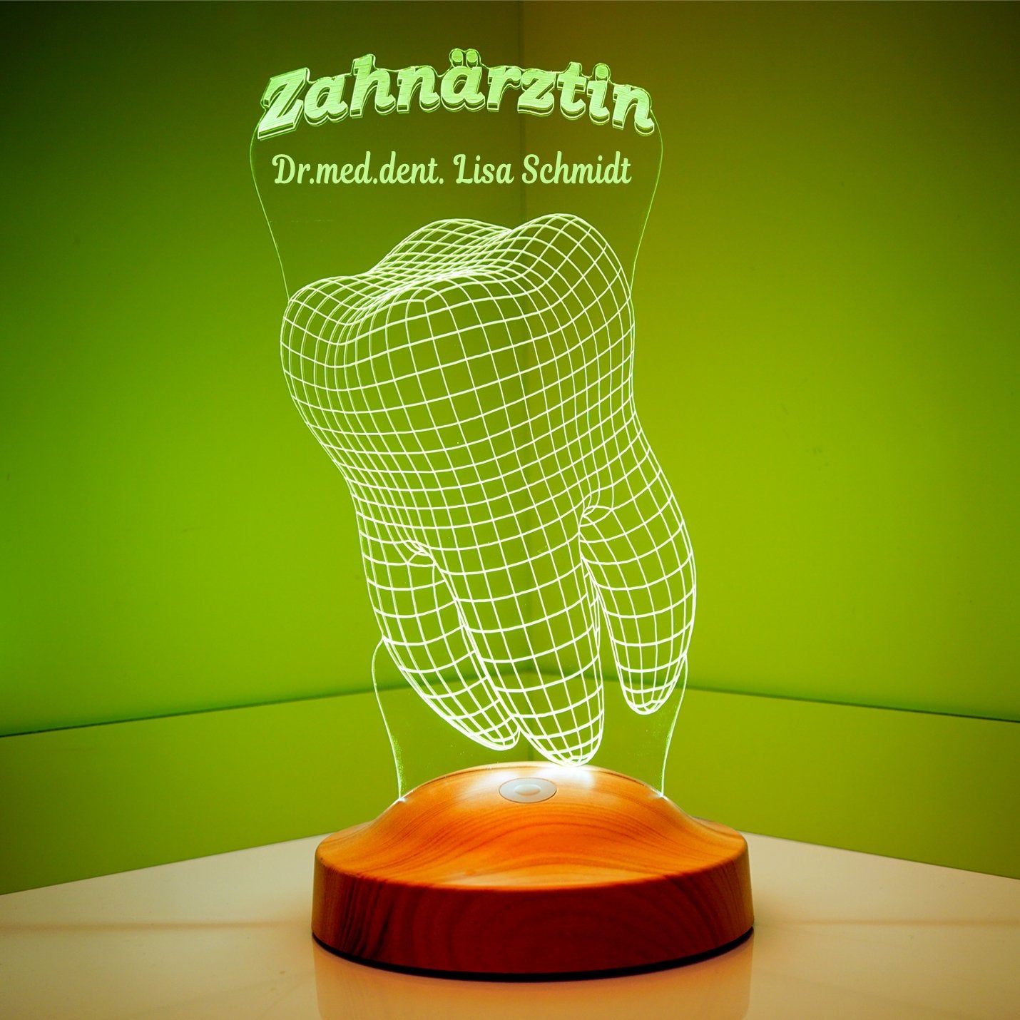 Personalisierte Lampe mit Gravur zahnärztin