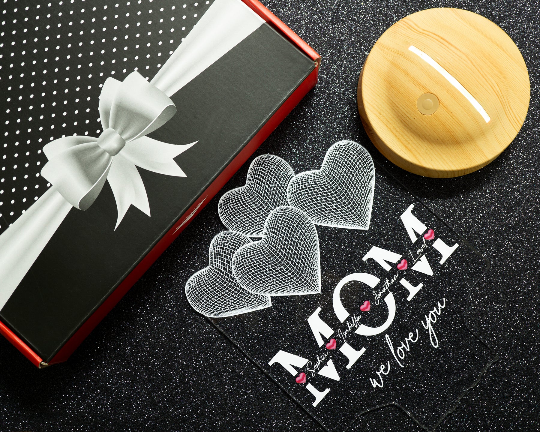 Vier Herzen personalisierte LED Geschenkelampe für Mutter, Mama mit hochwertigem UV-Druck als Muttertagsgeschenk