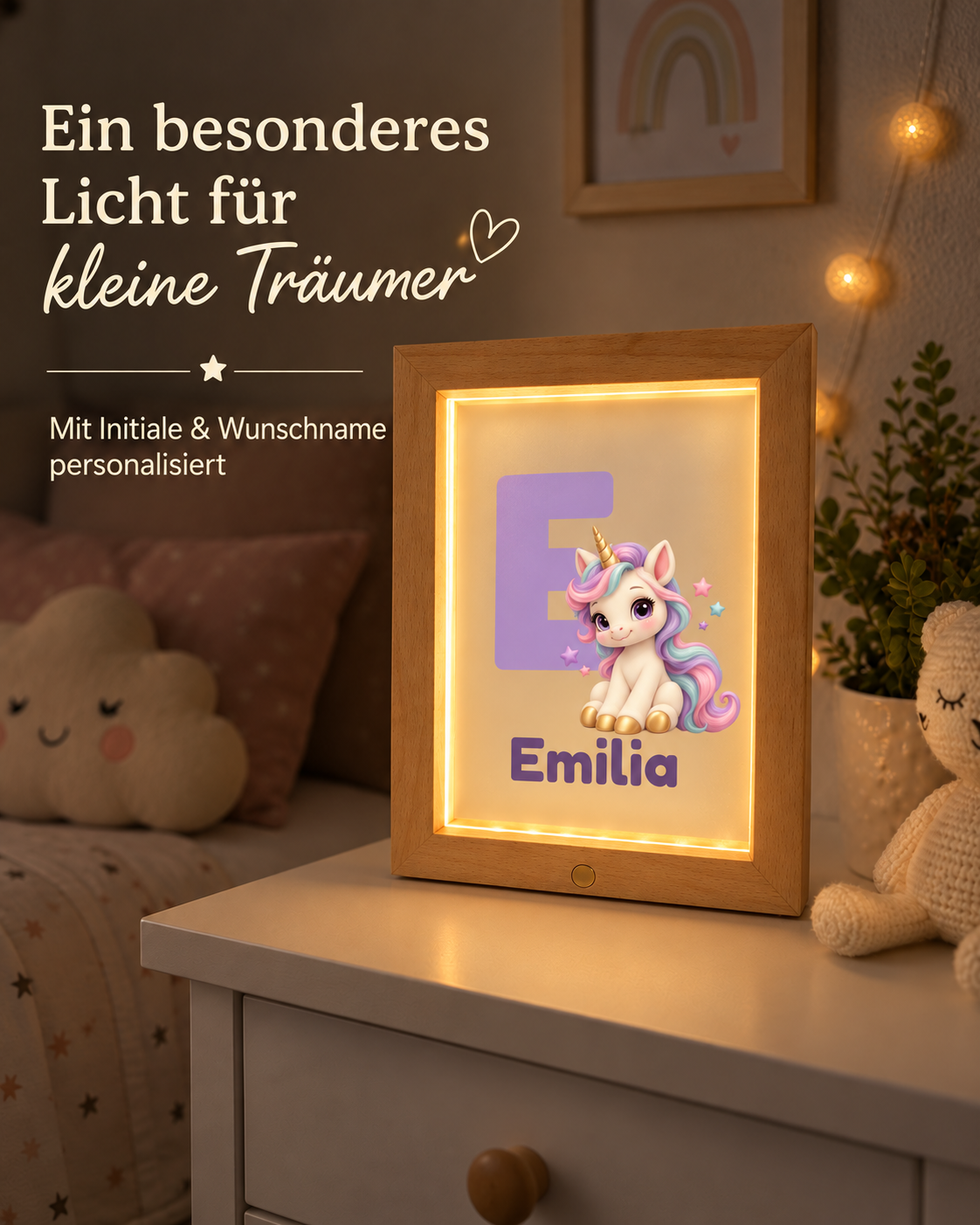 Einhorn Nachtlicht mit Initiale und Wunschname im Kinderzimmer