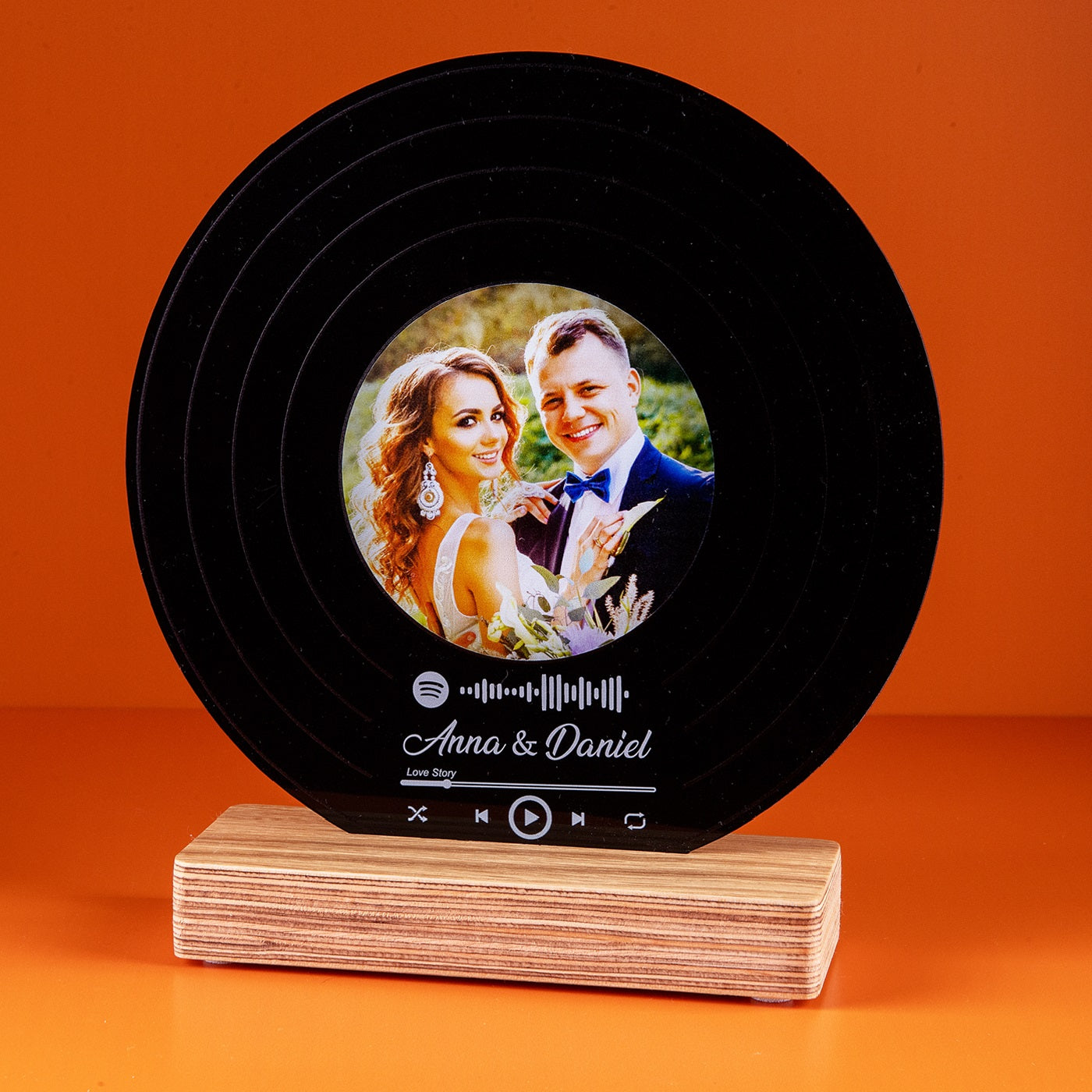 Personalisierte Schallplatte Dekoaufsteller Spotify Song und Bild mit hochwertigem UV-Druck Holzaufsteller & Geschenkbox